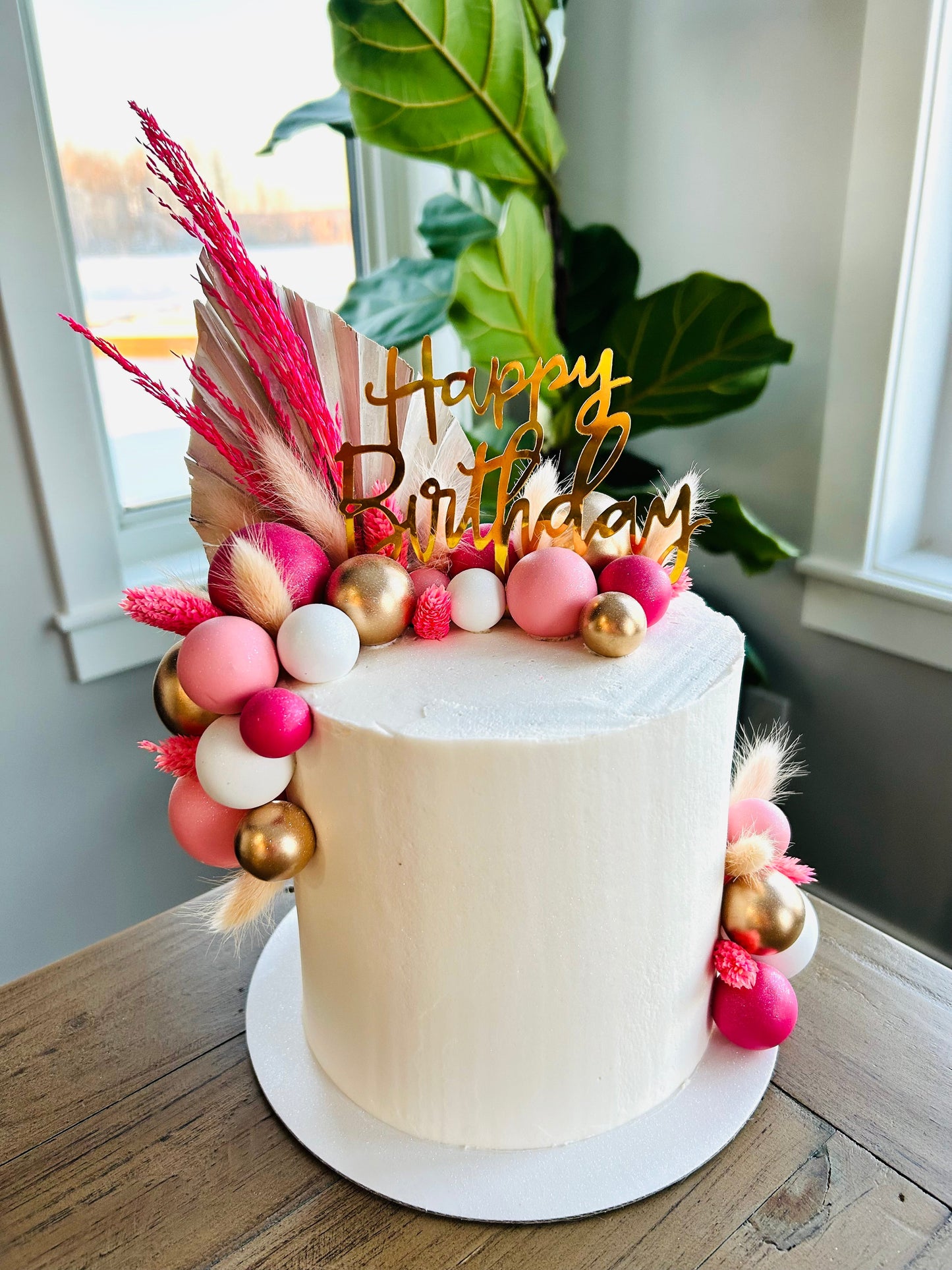 Custom 6β Round Cake Orders